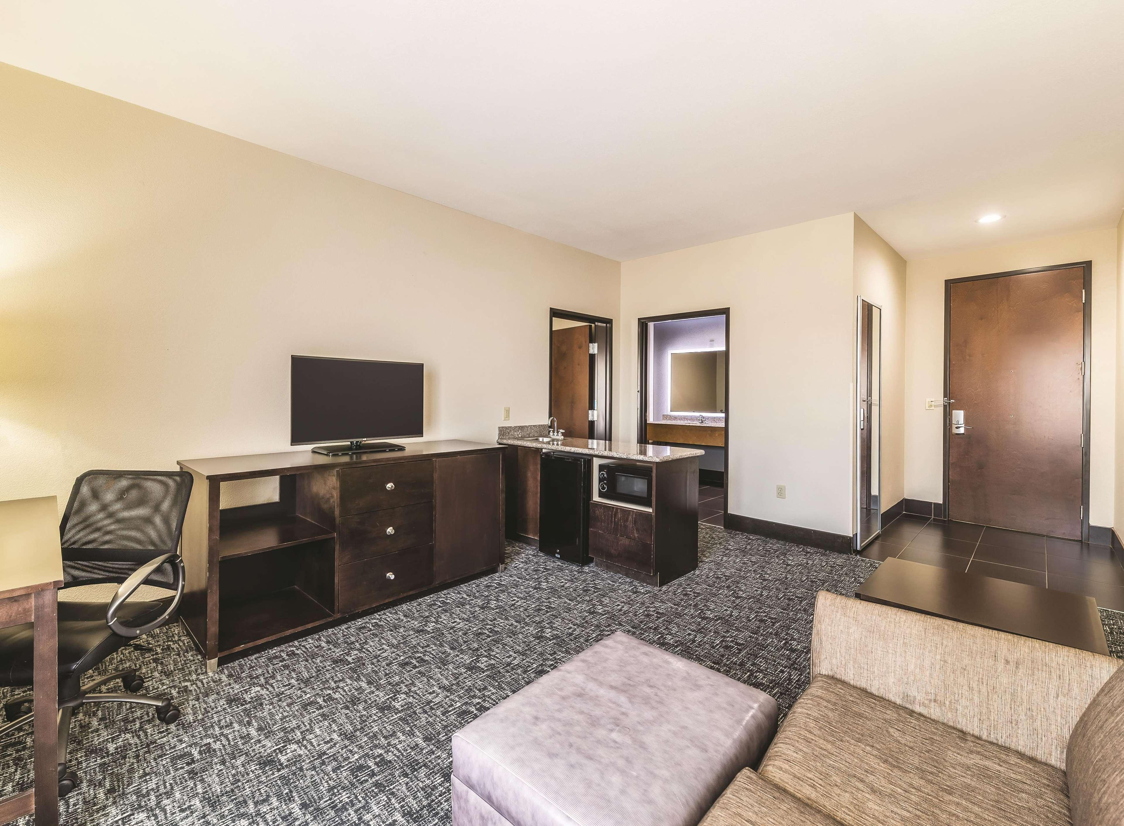 La Quinta By Wyndham Tulsa - Catoosa Hotell Exteriör bild