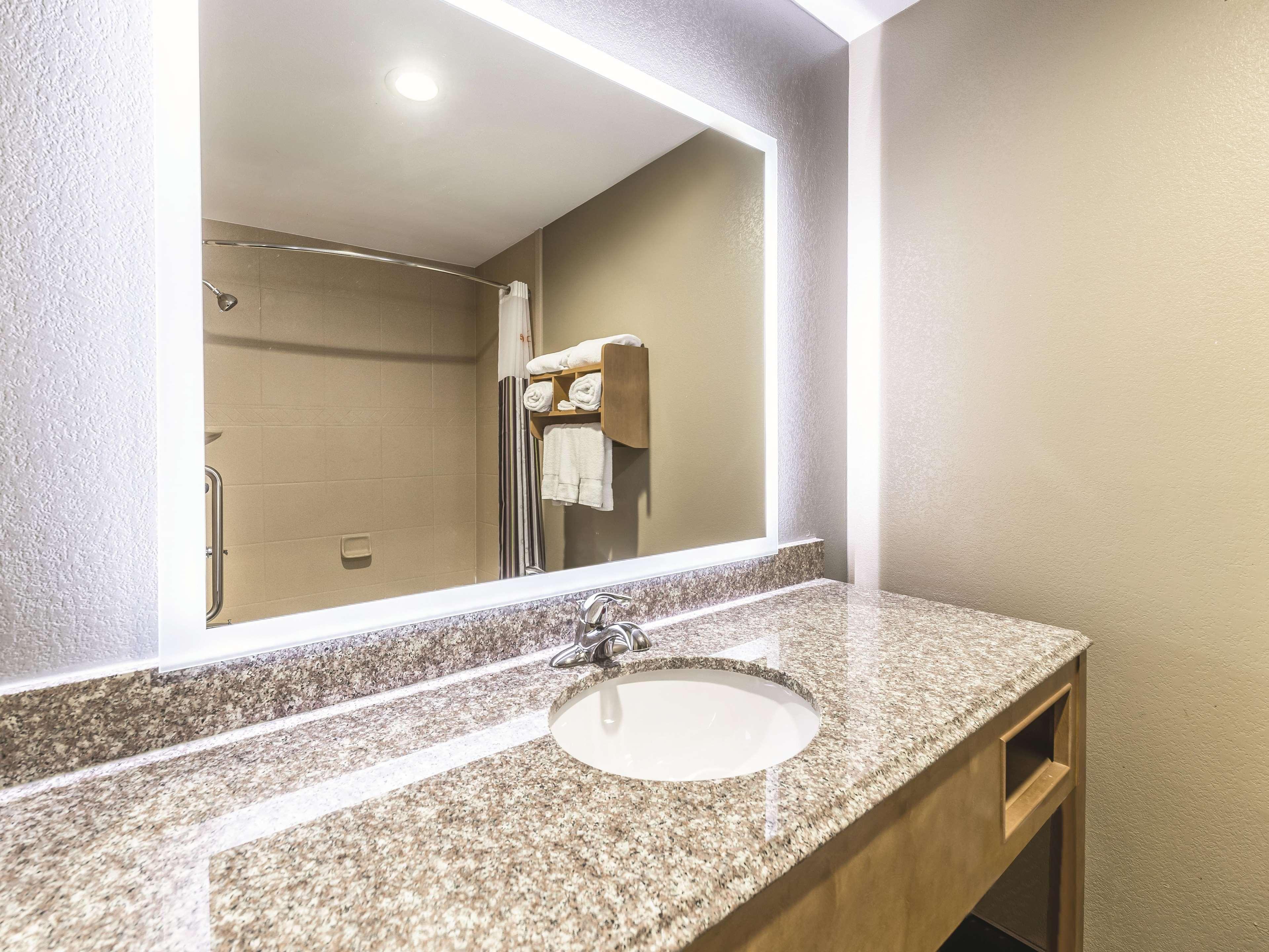 La Quinta By Wyndham Tulsa - Catoosa Hotell Exteriör bild