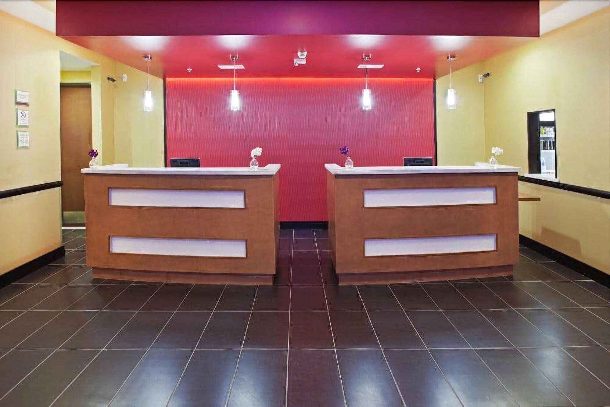 La Quinta By Wyndham Tulsa - Catoosa Hotell Exteriör bild